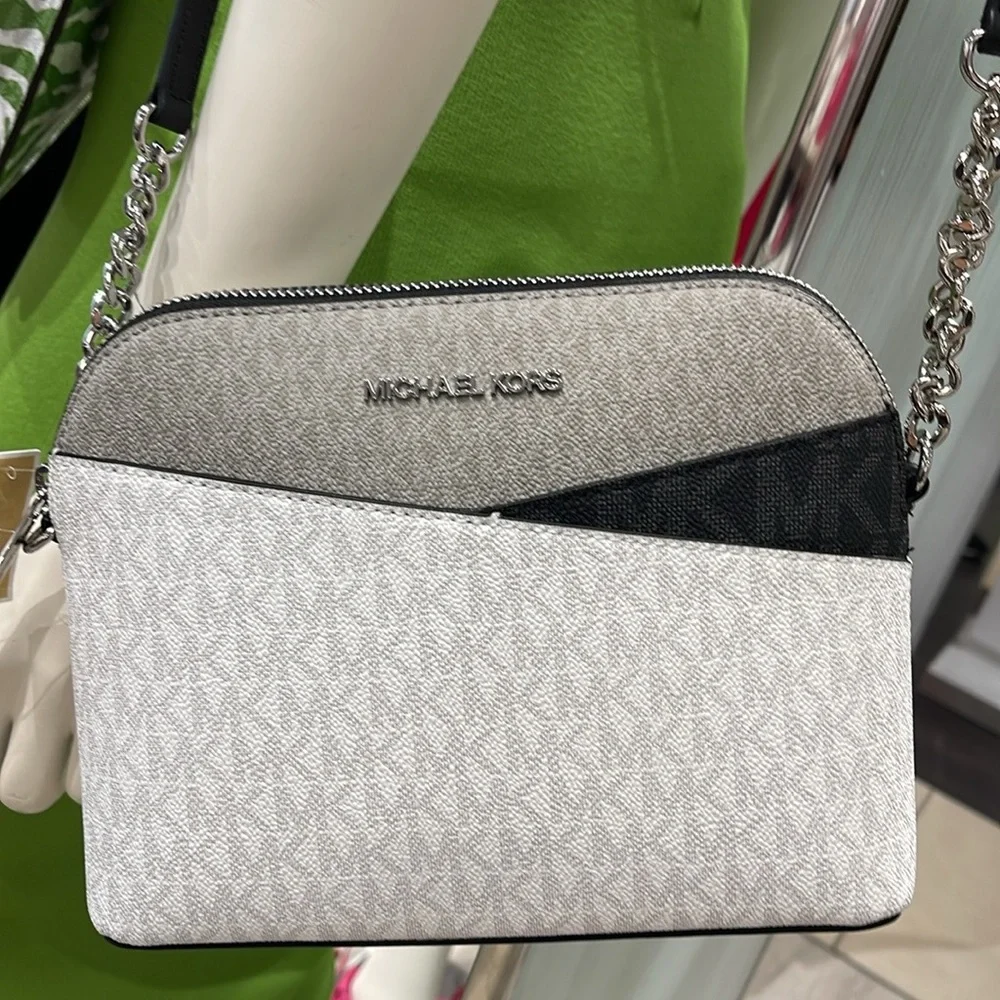 Michael Kors Jet Set Travel Color-Block Signature Logo Crossbody Bag
Optic White - Picture 14 of 16